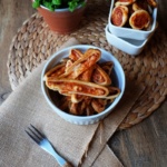 {Snacks} Zweierlei pikante Snacks aus Blätterteig